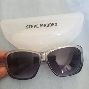Steve Madden sunglasses